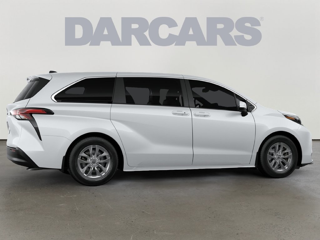 New 2026 Toyota Sienna LE FWD image 8