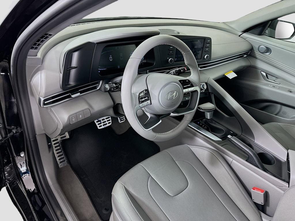 New 2026 Hyundai Elantra Sport image 9