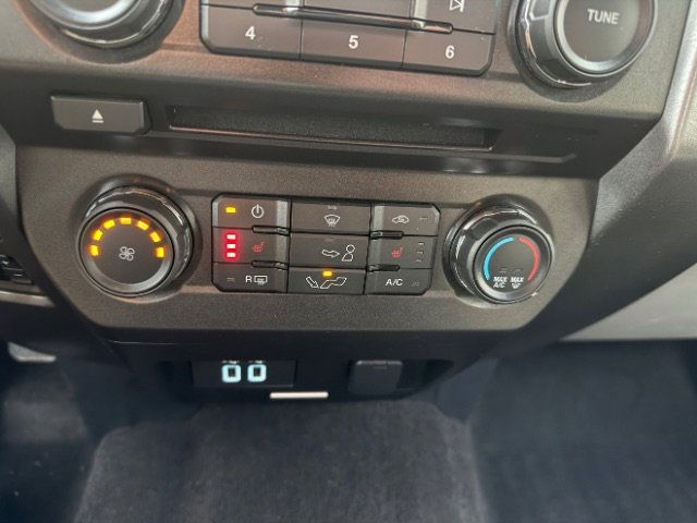 Used 2018 Ford F150 XLT w/ Equipment Group 302A Luxury image 24