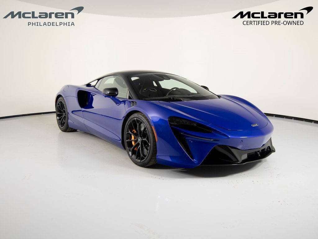 Used 2024 McLaren Artura image 3