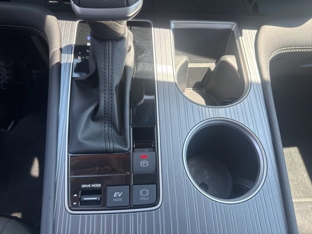Used 2025 Toyota Sienna XLE image 29