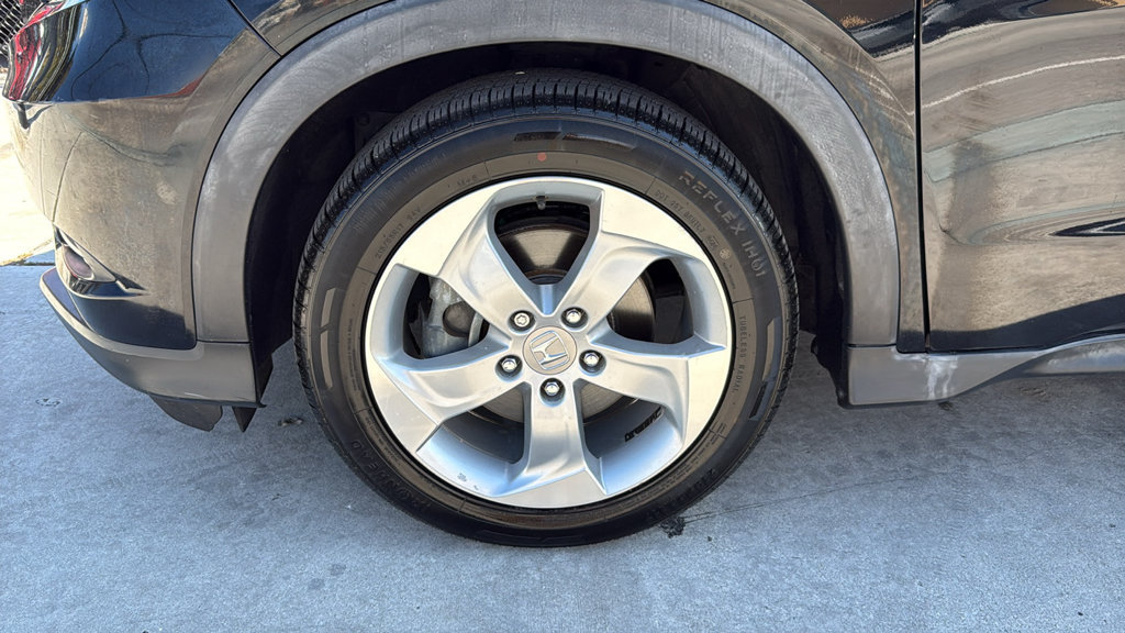 Used 2016 Honda HR-V EX image 18