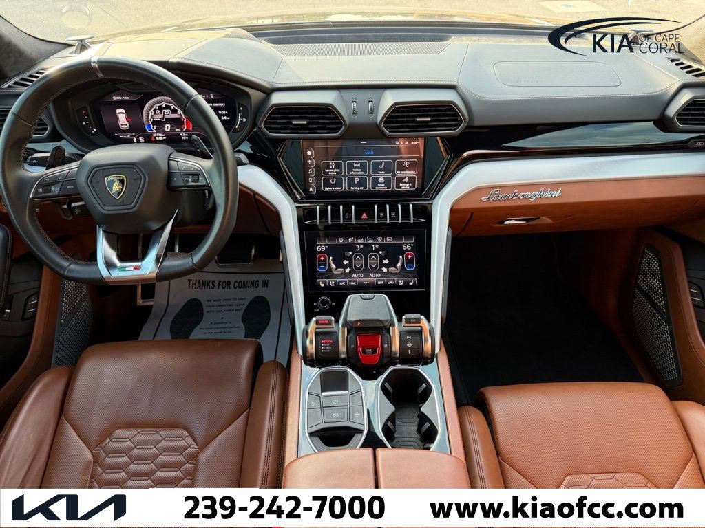 Used 2021 Lamborghini Urus image 14