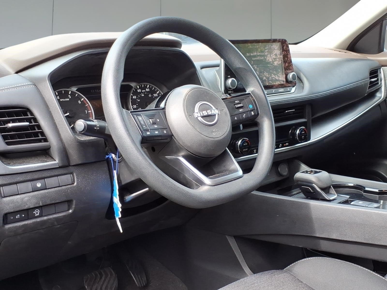Used 2023 Nissan Rogue SV AWD/4WD image 8
