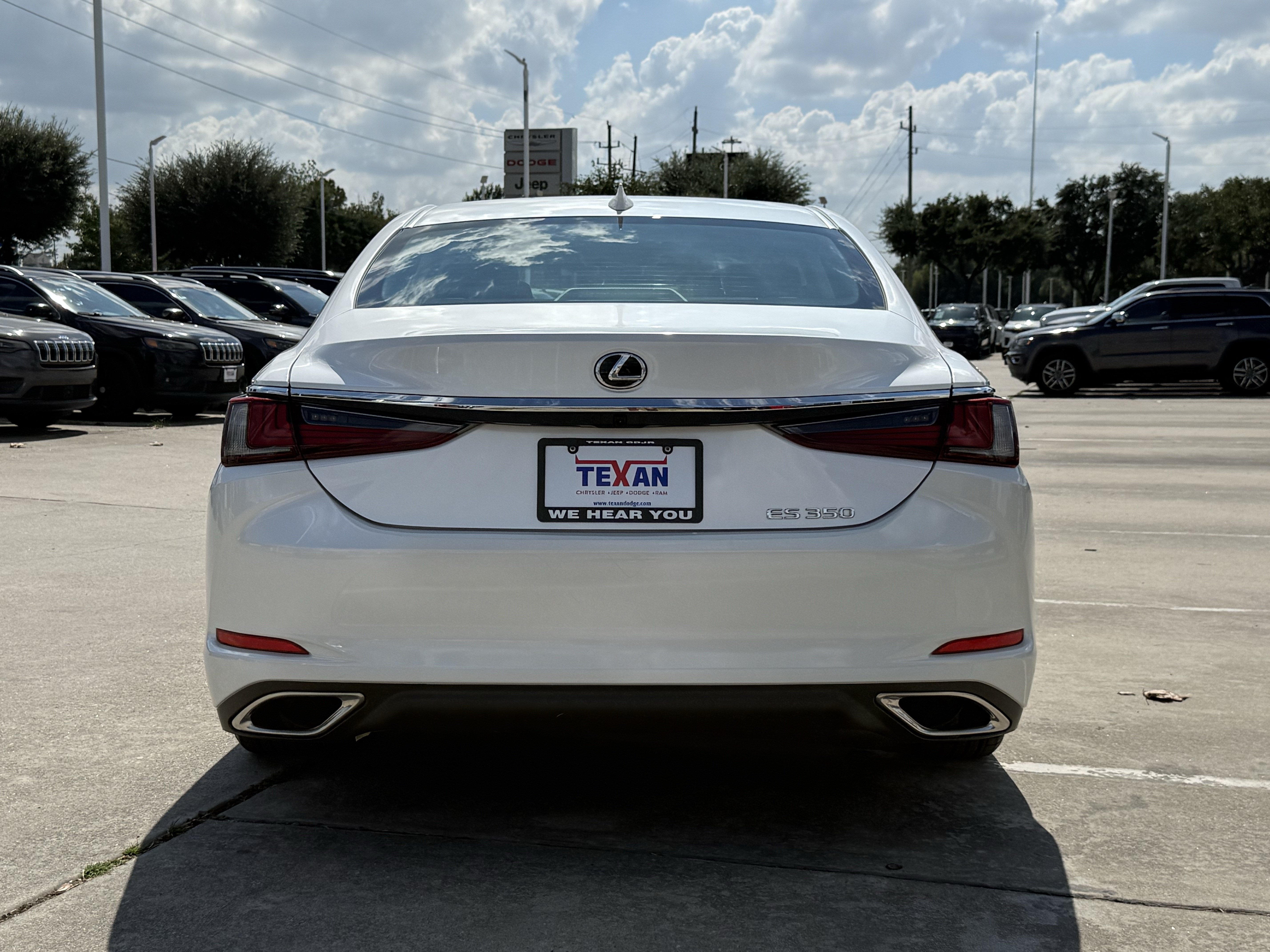 Used 2021 Lexus ES 350 w/ Accessory Package FWD image 5