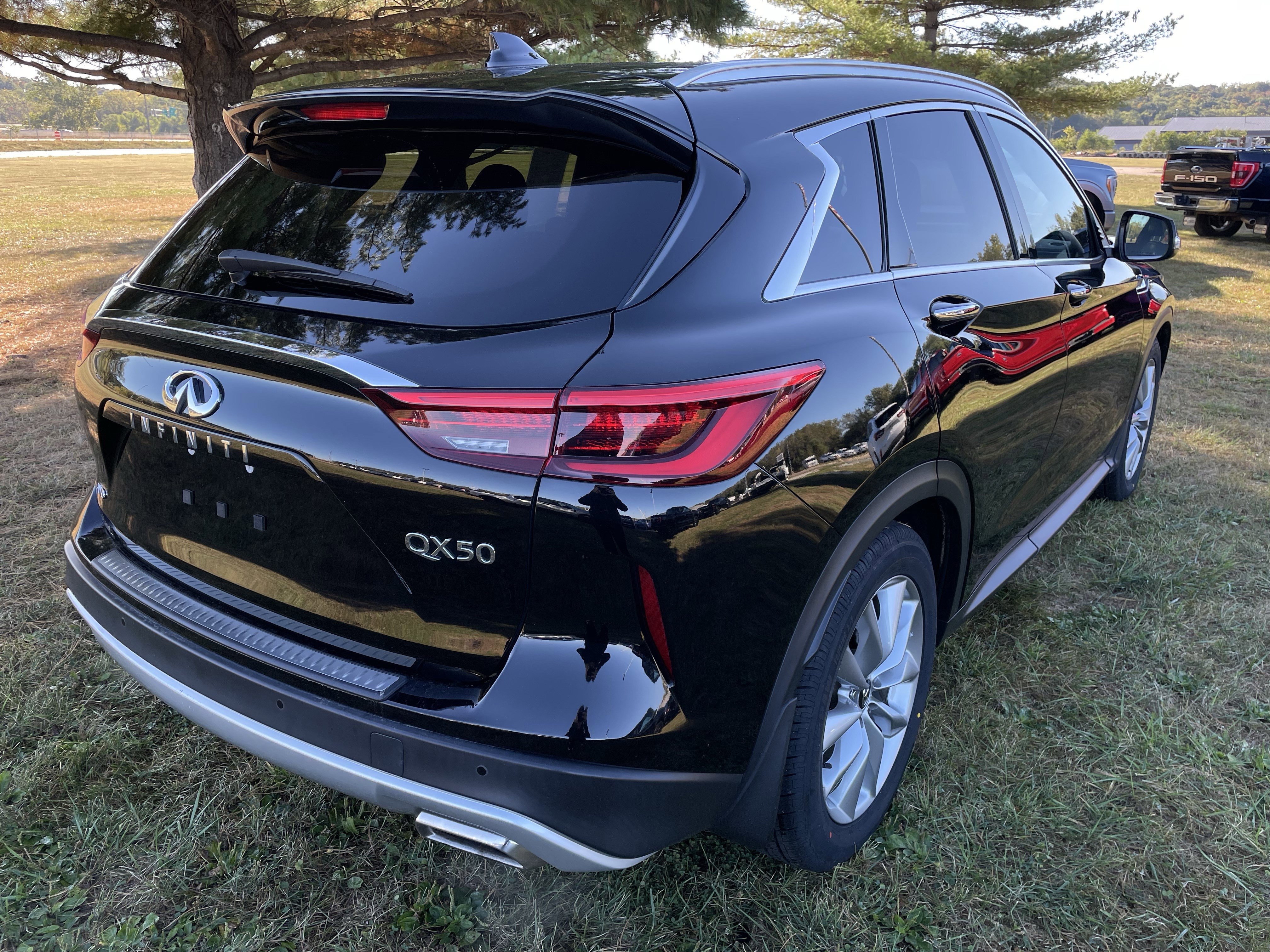 Used 2021 INFINITI QX50 Essential w/ Cargo Package image 9