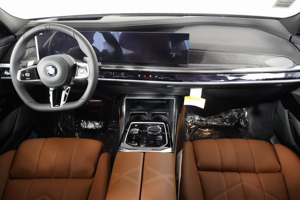 New 2026 BMW 760i xDrive w/ Executive Package AWD/4WD image 4
