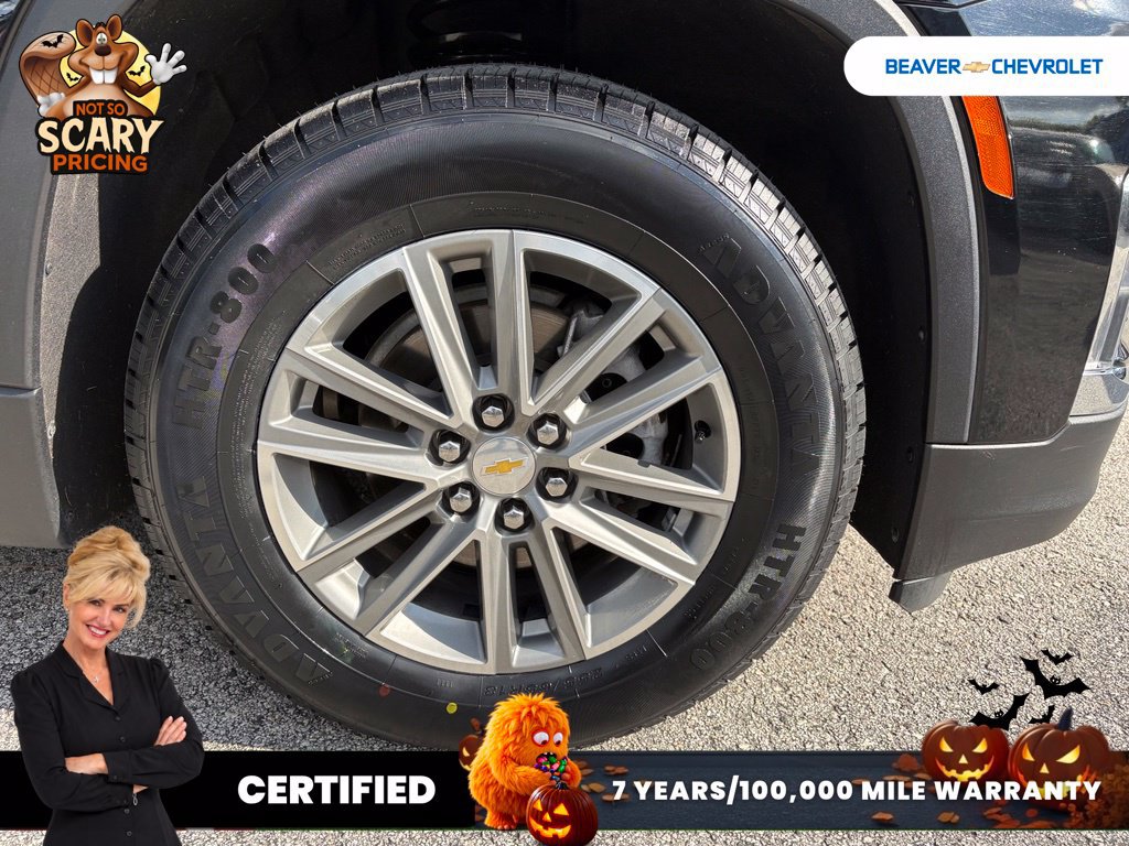 Used 2023 Chevrolet Traverse LT AWD/4WD image 11