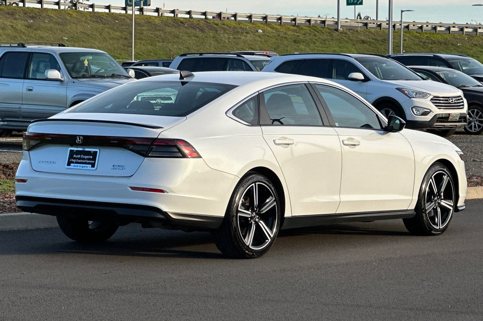 Used 2023 Honda Accord Sport image 3