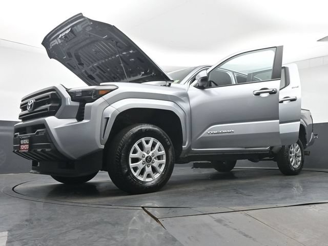 Certified 2026 Toyota Tacoma SR5 AWD/4WD image 47