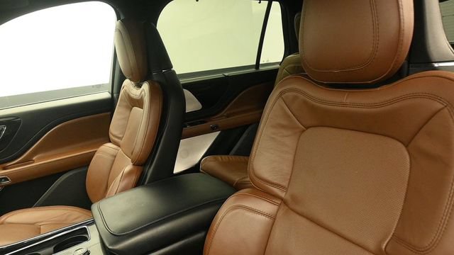 Used 2022 Lincoln Aviator Reserve w/ Equipment Group 201A RWD image 23