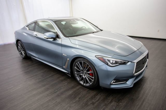 Used 2017 INFINITI Q60 Red Sport 400 image 2