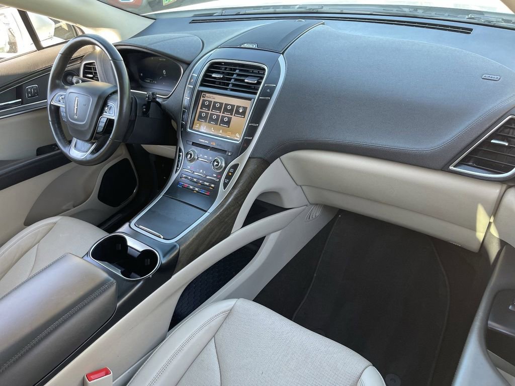 Used 2019 Lincoln Nautilus Reserve FWD image 14
