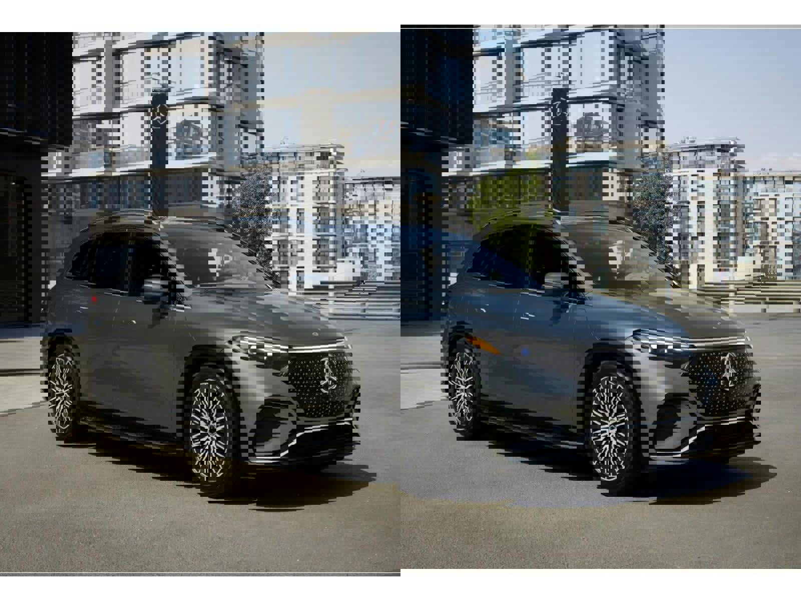 New 2026 Mercedes-Benz EQS 400 4MATIC SUV image 10