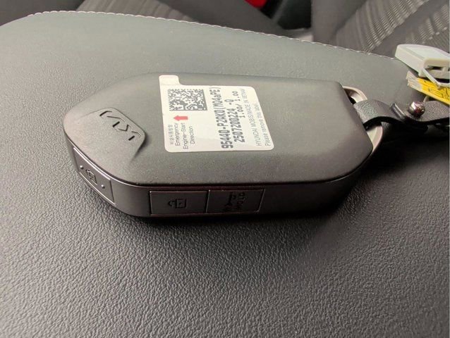 New 2026 Kia Sorento LX FWD image 15