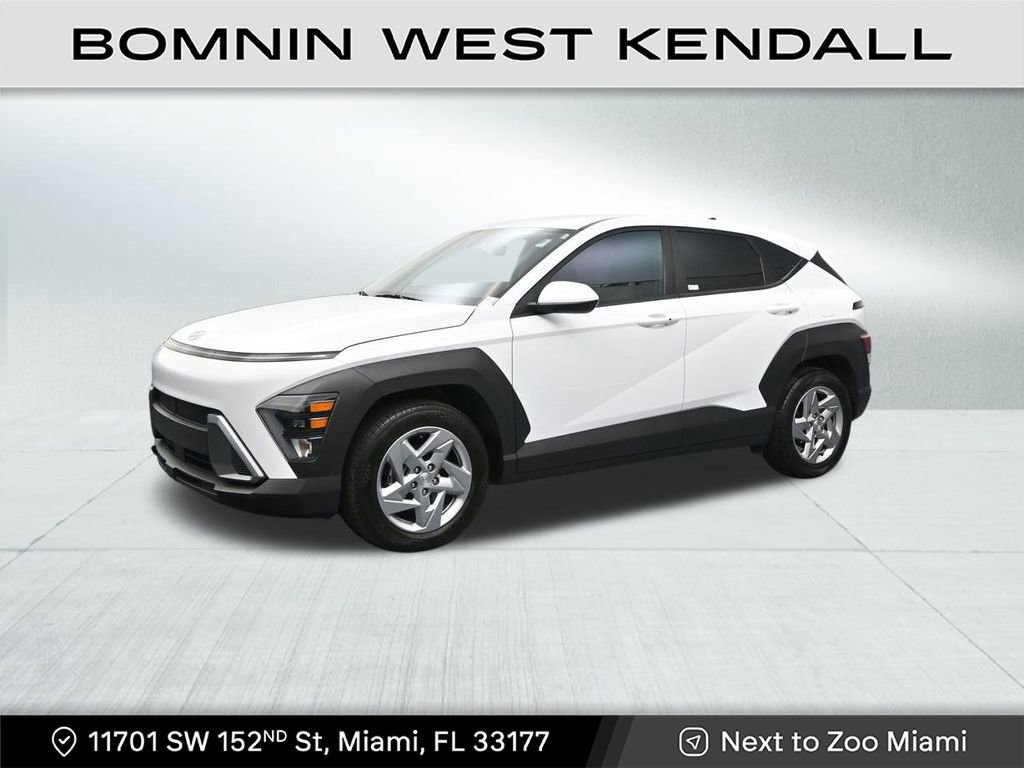Used 2024 Hyundai Kona SE image 1