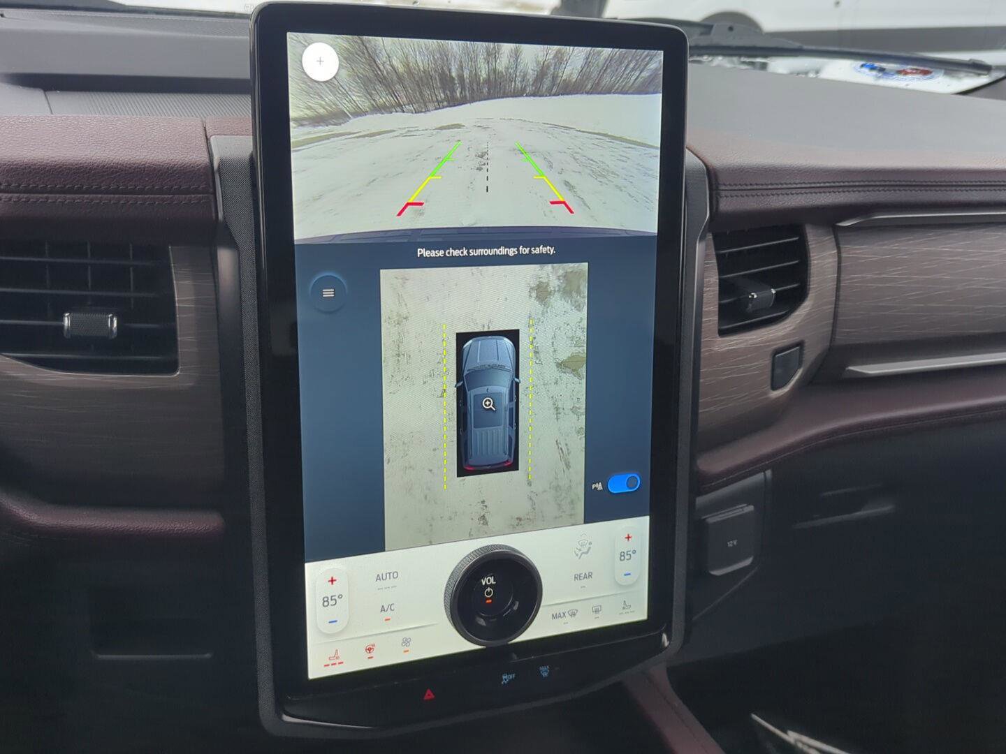 Used 2022 Ford Expedition Max Limited image 18