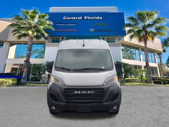 Used 2024 RAM ProMaster 2500 w/ Convenience Group FWD image 3