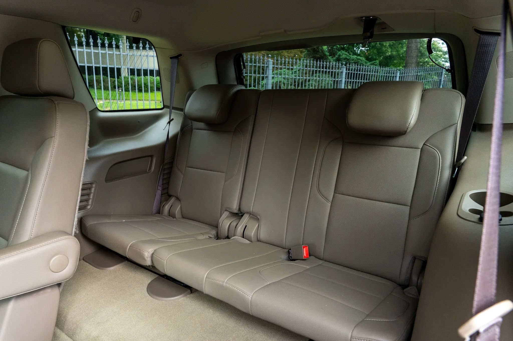 Used 2018 GMC Yukon SLT w/ Premium Edition RWD image 15