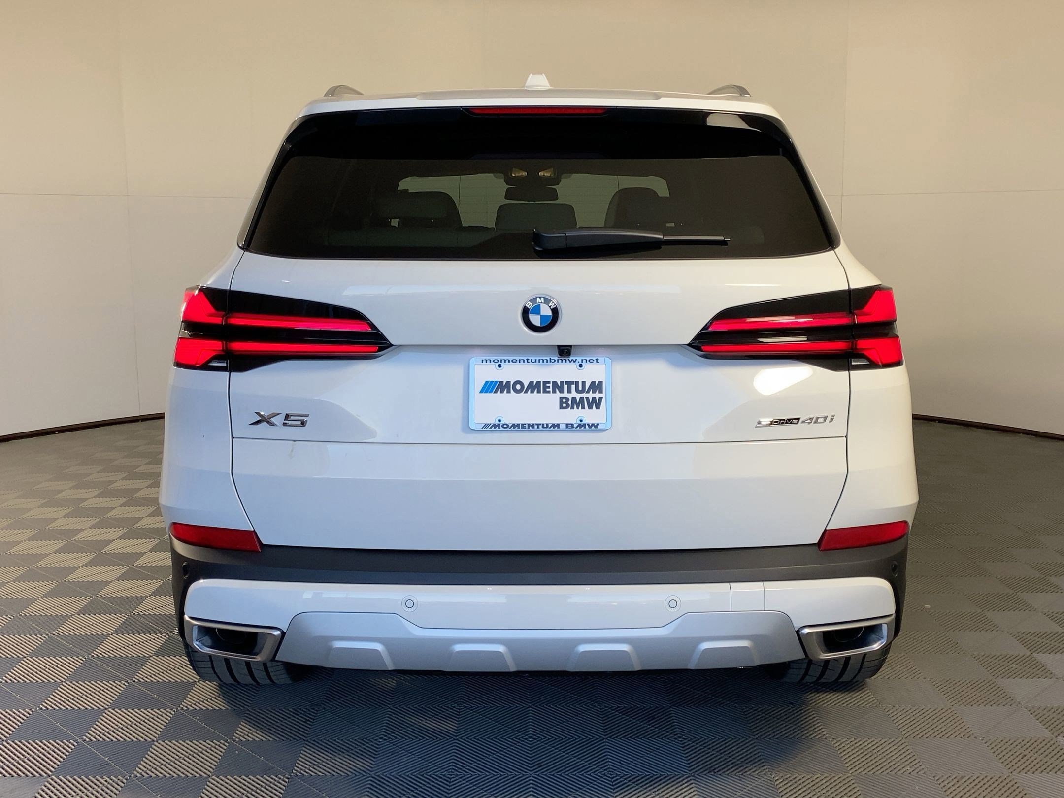 Used 2026 BMW X5 sDrive40i w/ Climate Comfort Package image 8