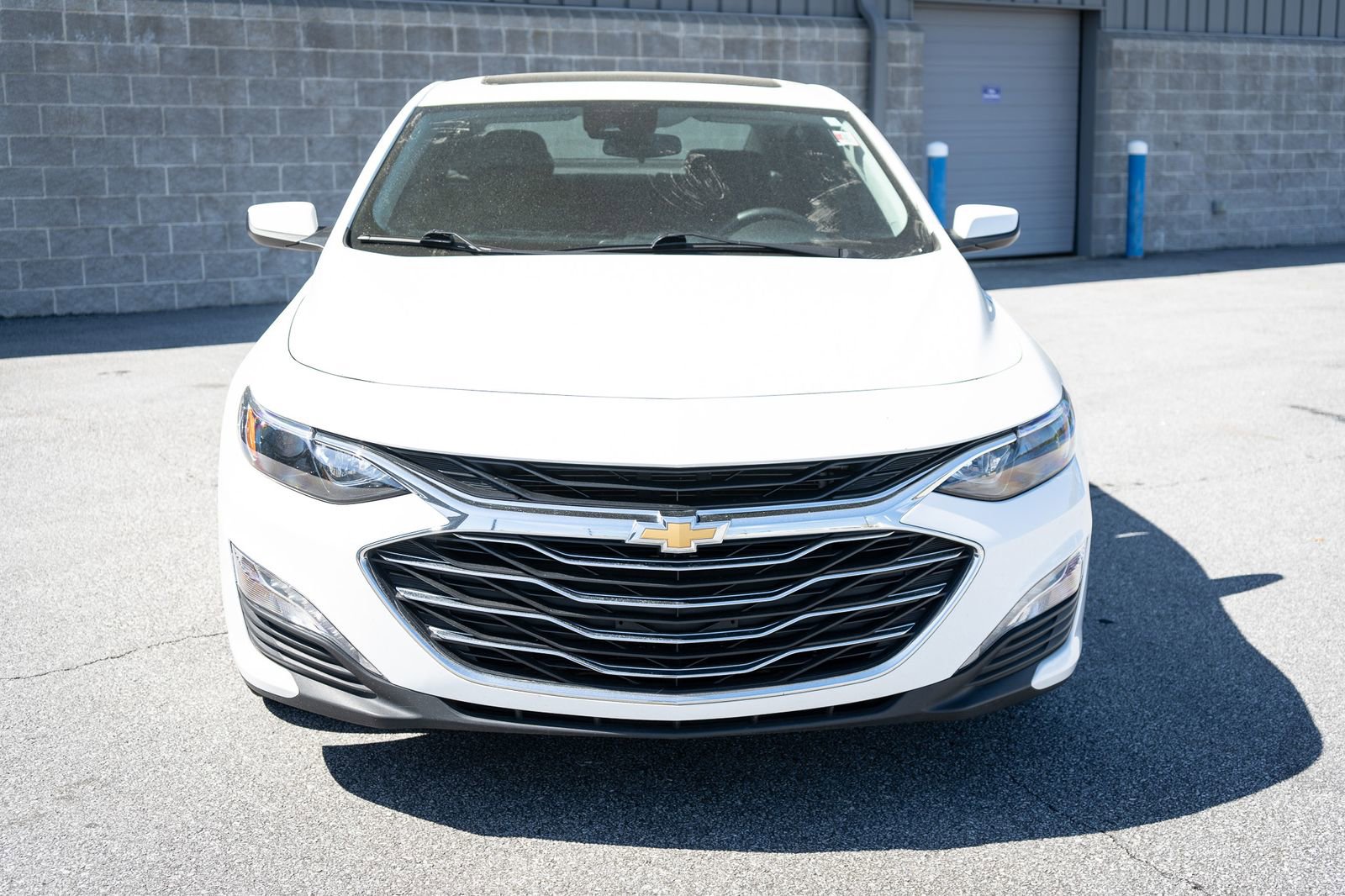 Used 2024 Chevrolet Malibu LT FWD image 2