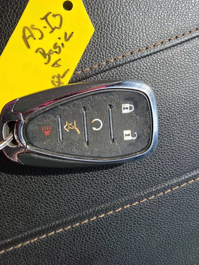 Used 2018 Chevrolet Traverse LT FWD image 13