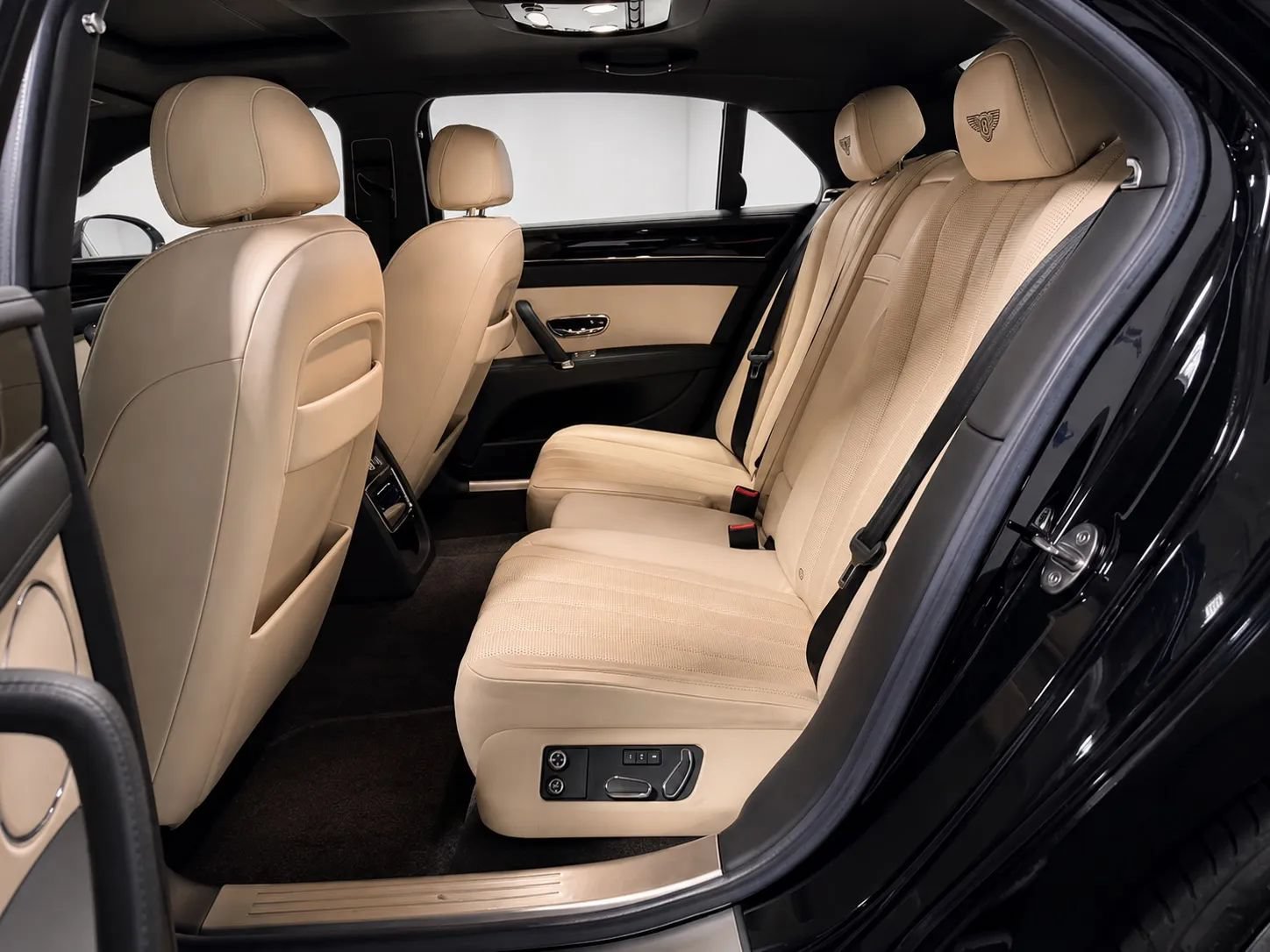 Used 2015 Bentley Flying Spur V8 AWD/4WD image 19