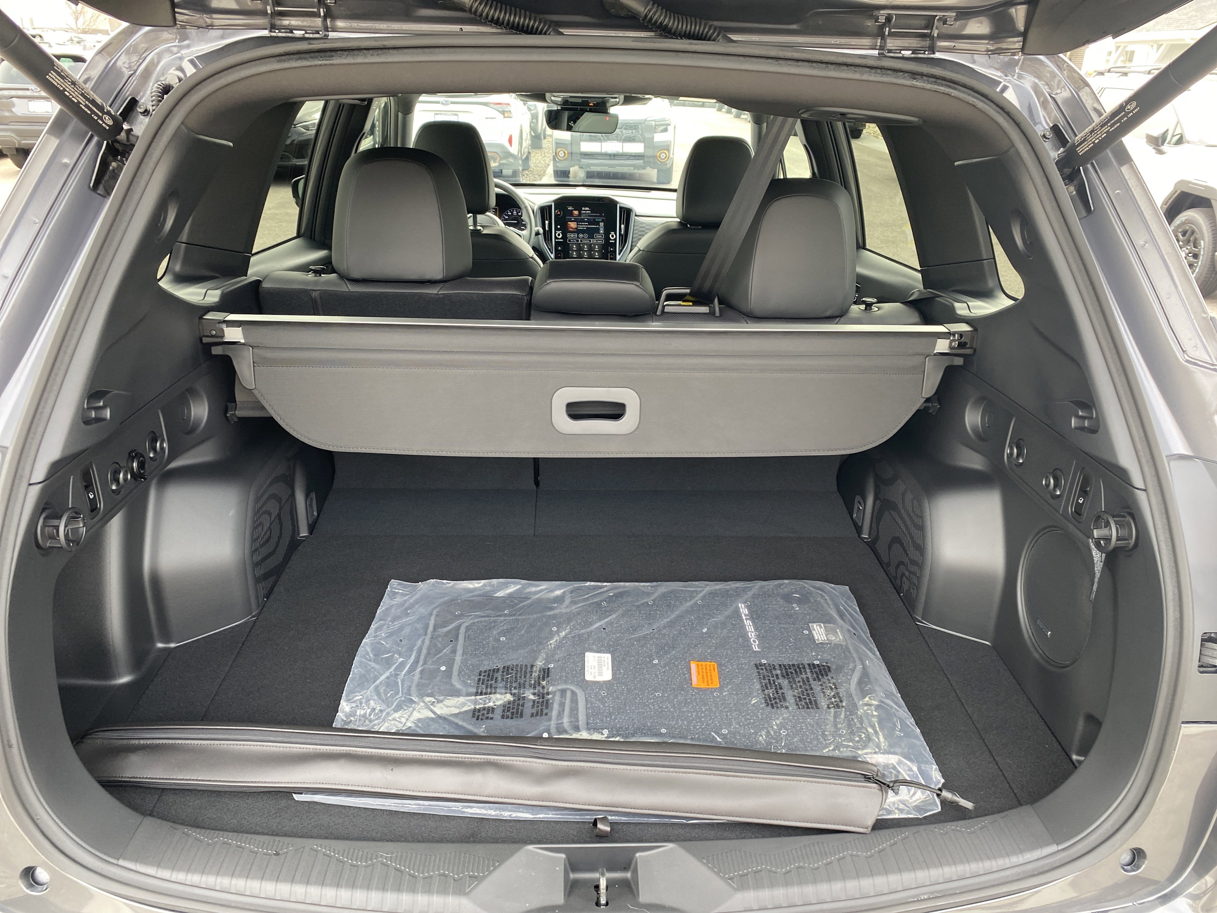 Used 2025 Subaru Forester Limited image 36