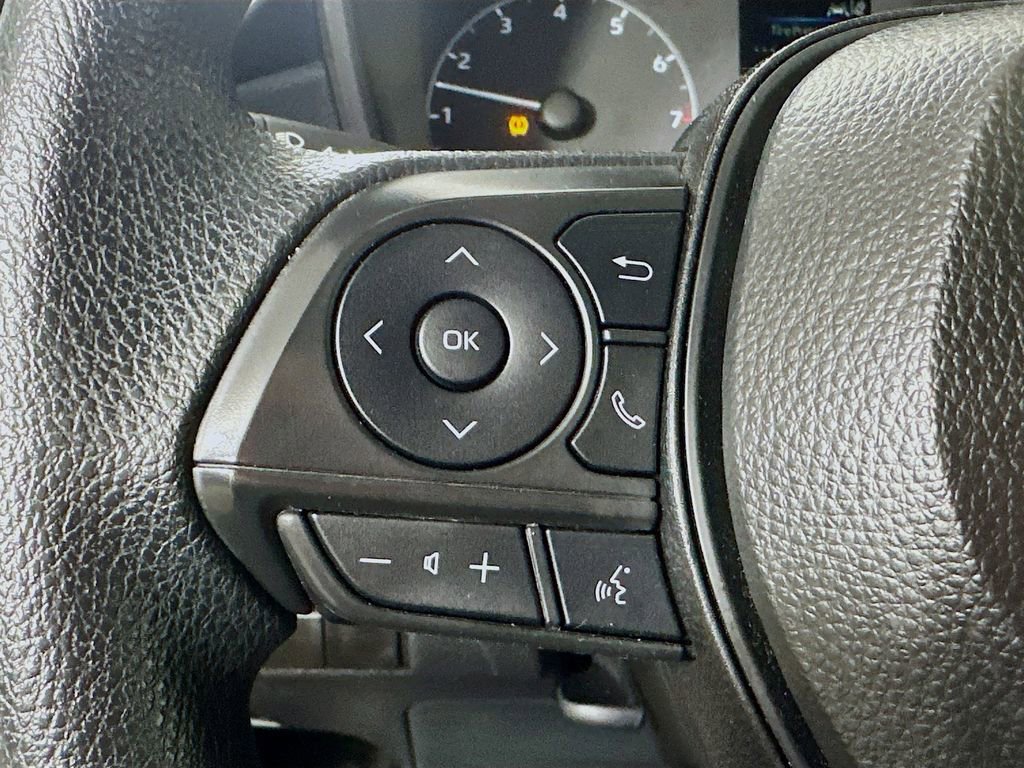 Used 2025 Toyota Corolla LE image 22