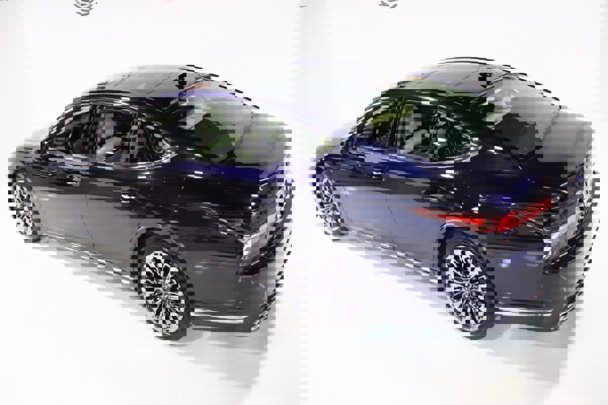 Used 2019 Lexus LS 500 AWD image 10