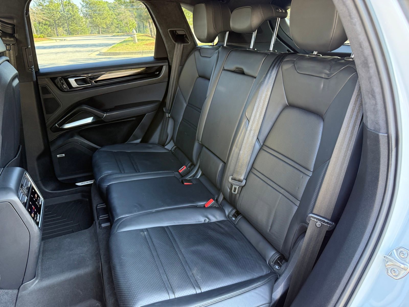 Used 2019 Porsche Cayenne Turbo image 41