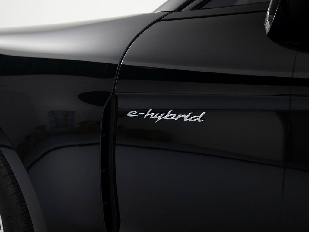 New 2026 Porsche Panamera 4 image 40