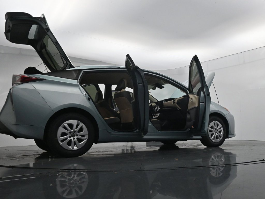 Used 2017 Toyota Prius Two FWD image 45