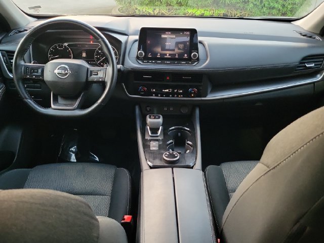 Used 2025 Nissan Rogue SV AWD/4WD image 9