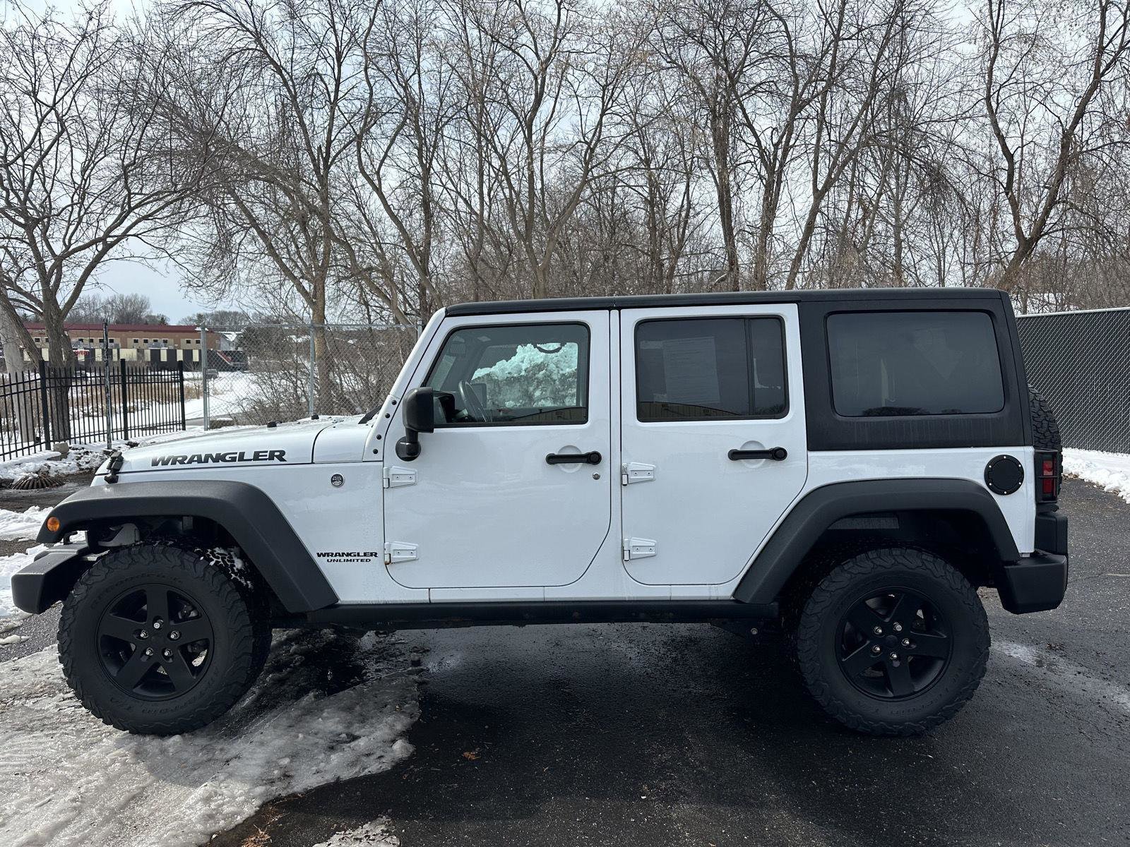 Used 2017 Jeep Wrangler Unlimited Sport image 2