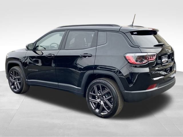 New 2026 Jeep Compass Latitude w/ Sun and Sound Group image 5