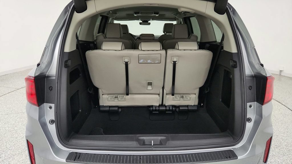 Used 2026 Honda Odyssey Touring image 23