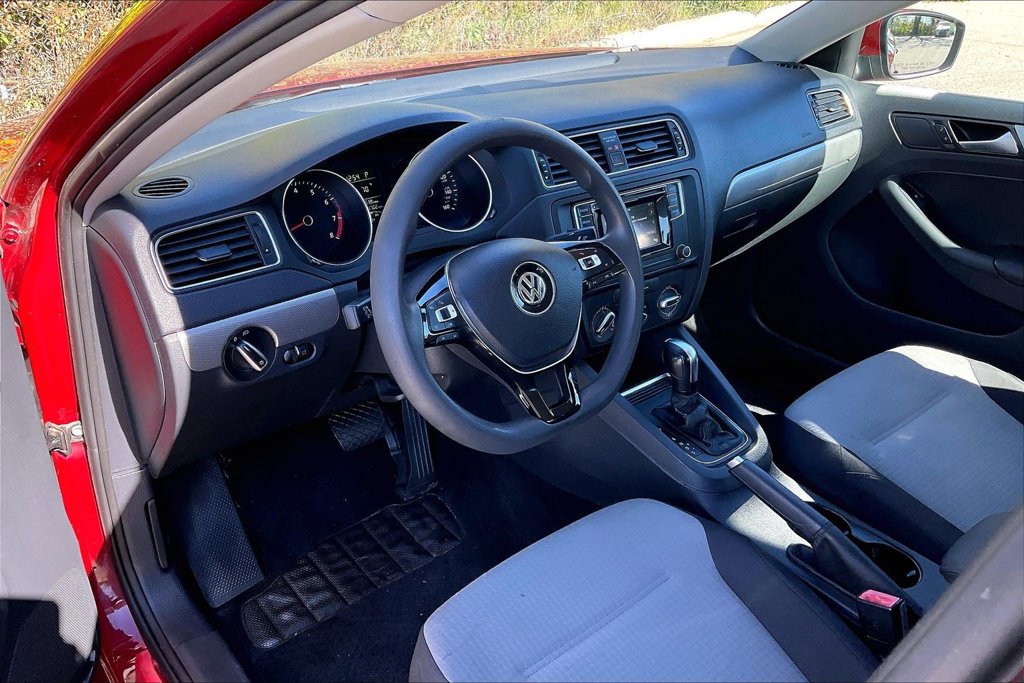 Used 2017 Volkswagen Jetta S FWD image 14