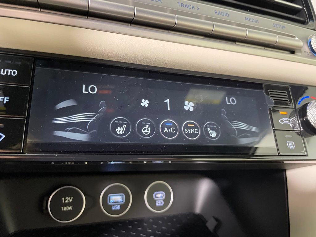 New 2026 Genesis G70 2.5T AWD/4WD image 9