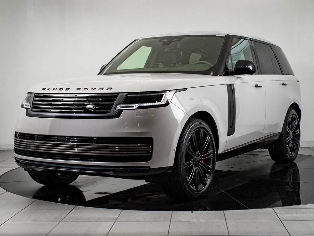 New 2026 Land Rover Range Rover SV image 1