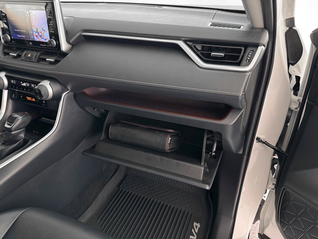 Used 2020 Toyota RAV4 Limited image 30