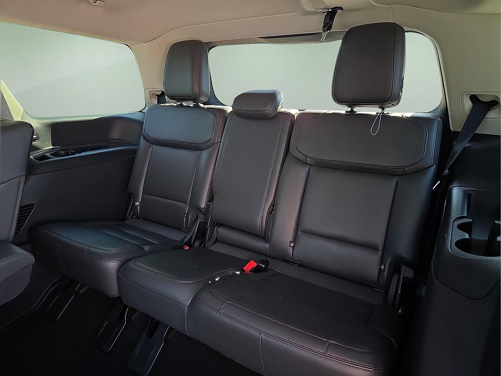 Used 2025 Ford Expedition Active AWD/4WD image 10
