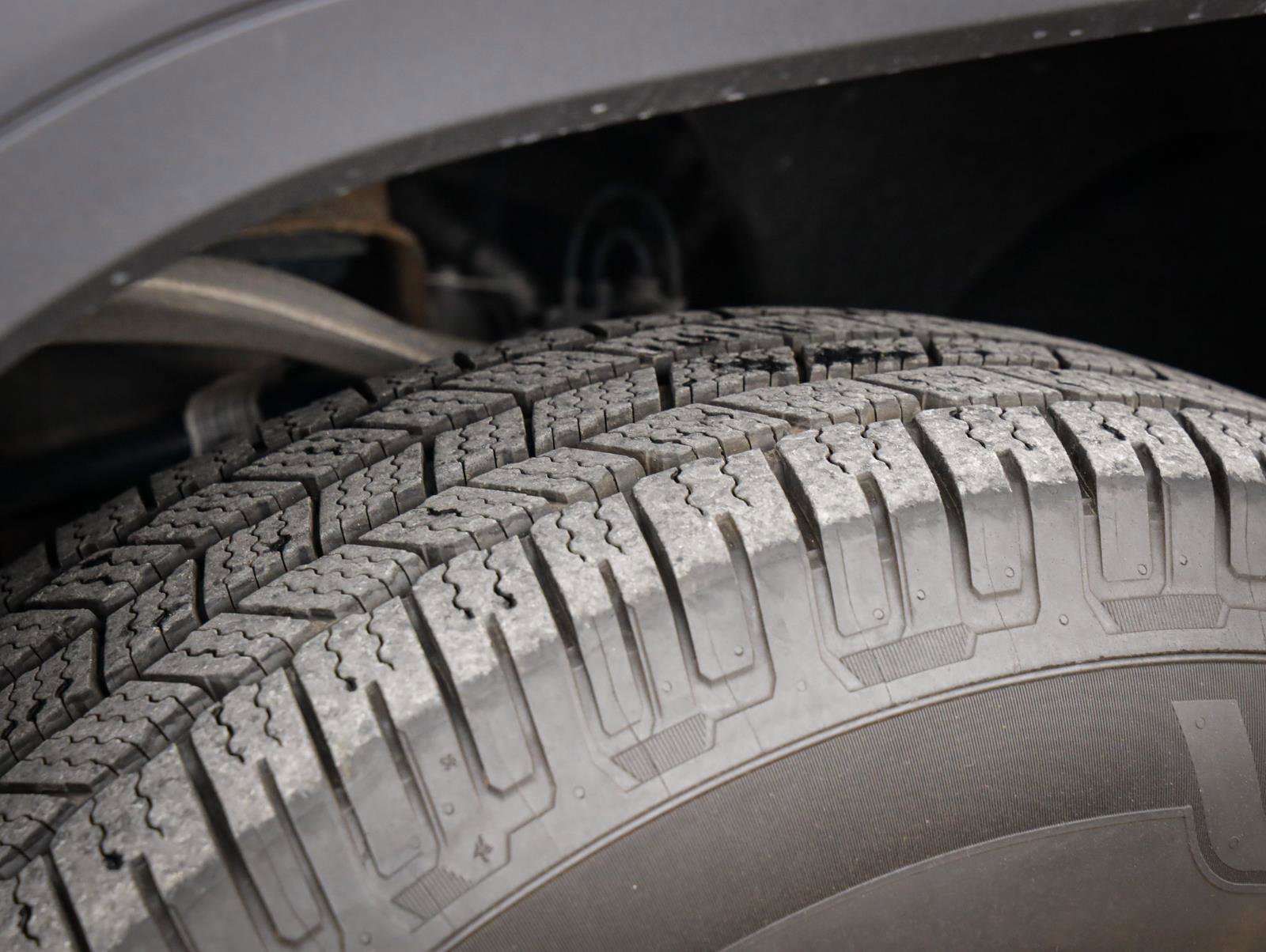 Used 2023 GMC Sierra 1500 SLE w/ X31 Off-Road Package image 10