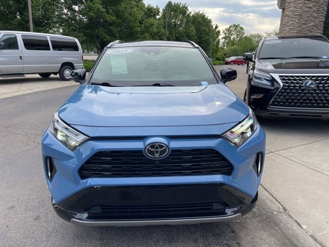 Used 2025 Toyota RAV4 XSE w/ Advanced Technology Package AWD/4WD image 8