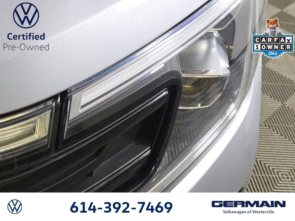 Certified 2025 Volkswagen Atlas SEL Premium R-Line image 15