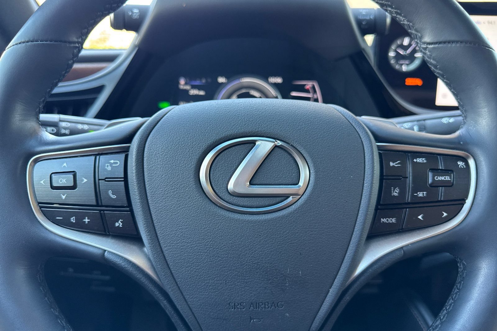 Certified 2025 Lexus ES 300h w/ Premium Package FWD image 26
