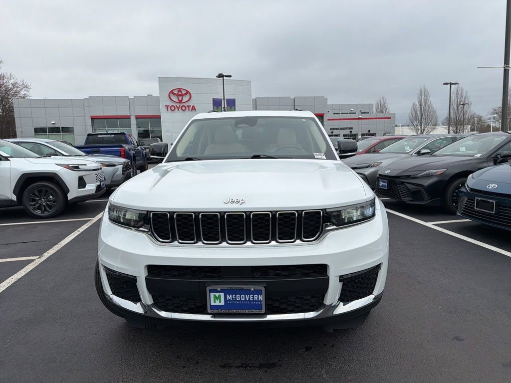 Used 2021 Jeep Grand Cherokee L Limited AWD/4WD image 2