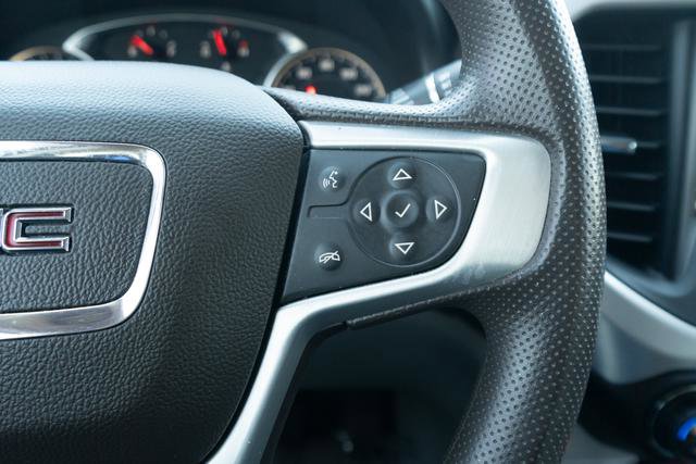 Used 2021 GMC Acadia SLE w/ Driver Convenience Package image 14