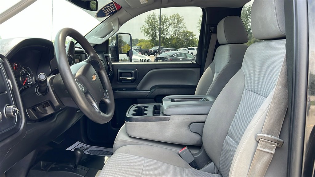 Used 2015 Chevrolet Silverado 3500 W/T image 10