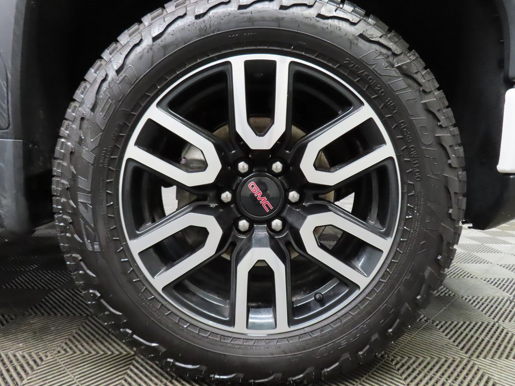 Used 2024 GMC Sierra 1500 AT4 w/ Technology Package image 8